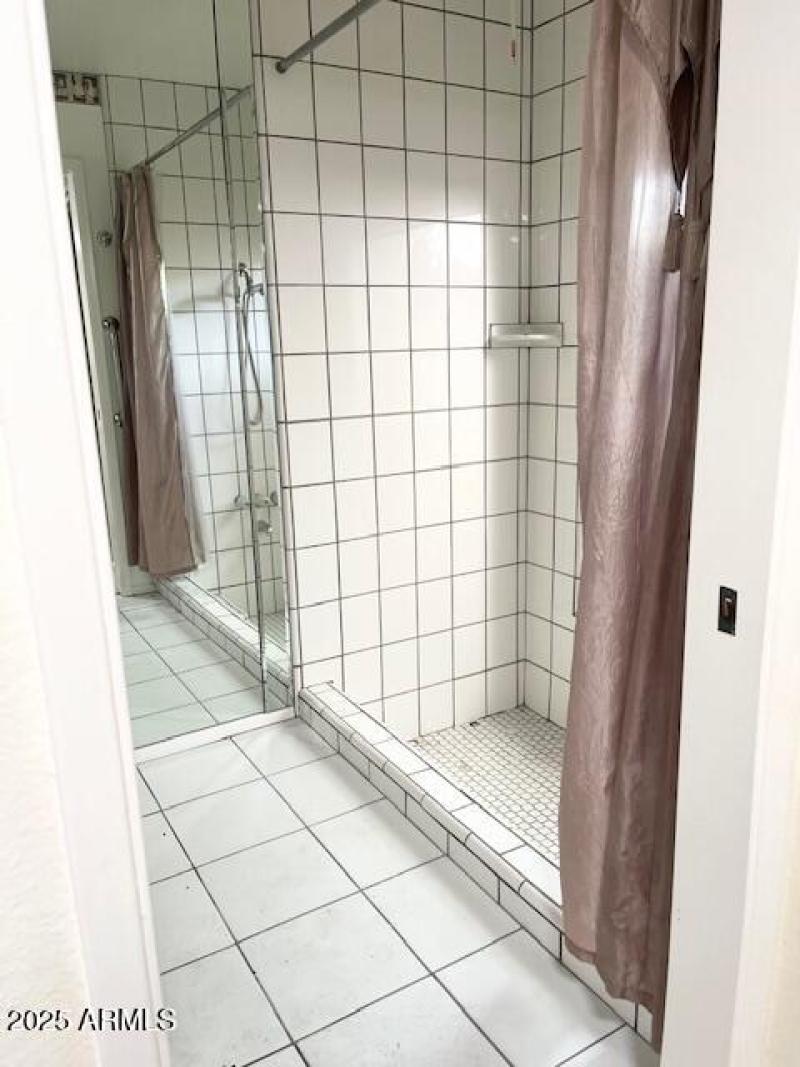 61ST ST MASTER BATH (1)