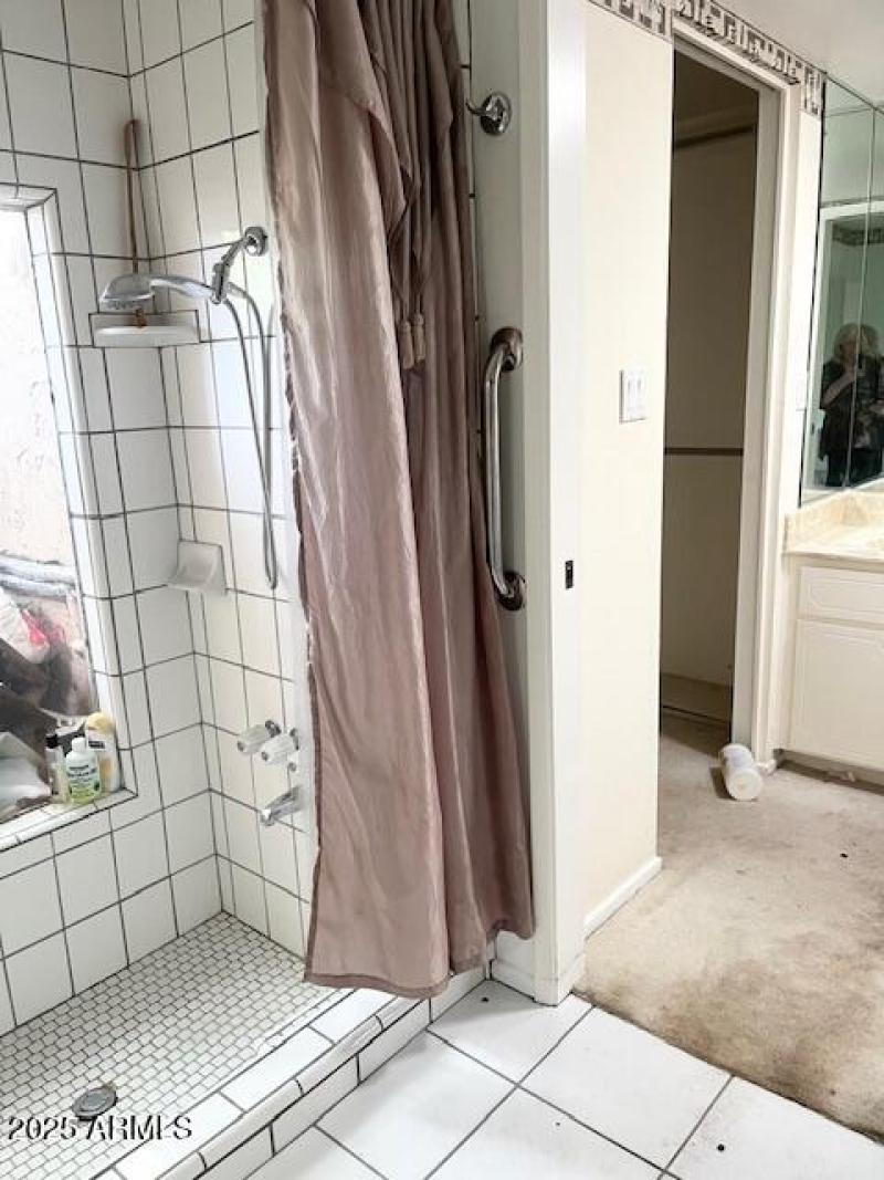 61ST ST MASTER BATH (2)