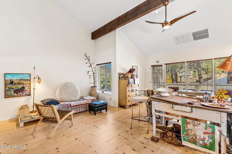 2600 Valley View Dr.114-12