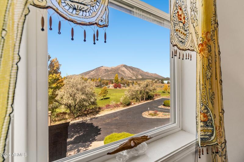 2600 Valley View Dr.114-20