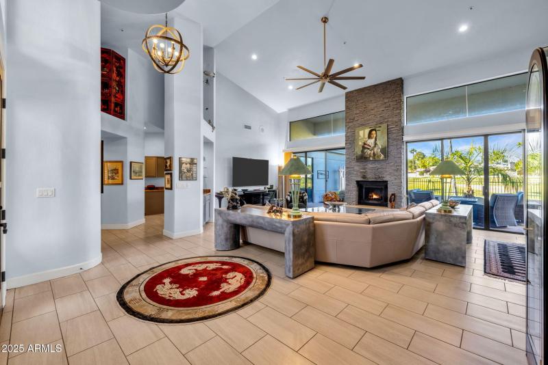 14-web-or-mls-896A1356