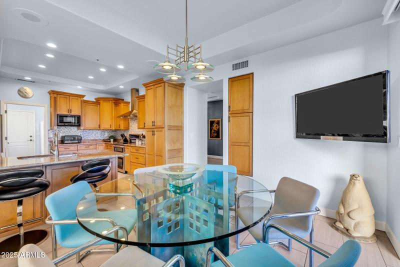 24-web-or-mls-896A1040