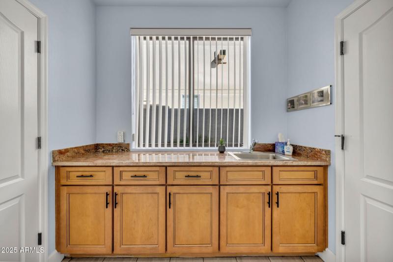 28-web-or-mls-896A0952