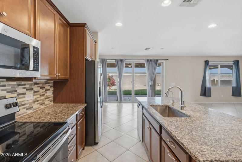 Kitchen Island with Large Deep Sink