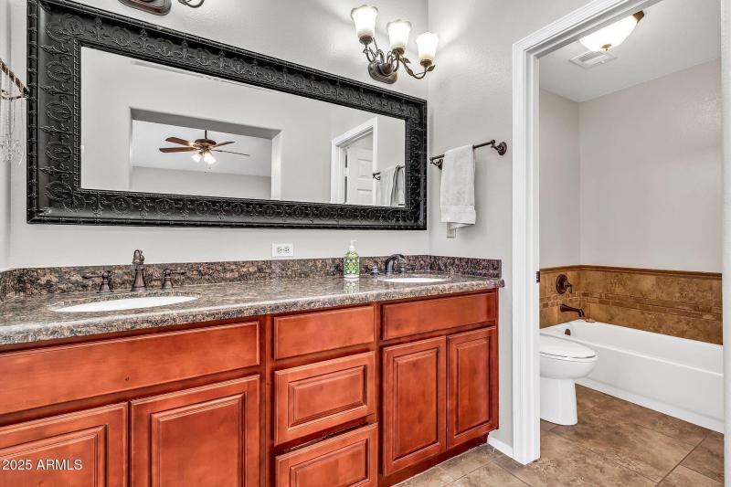 6554 E Raftriver St-23