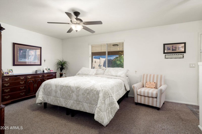 19-5951 W Campo Bello Dr