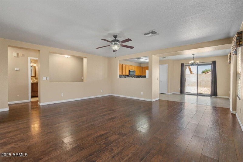 06-Entry and Living Room