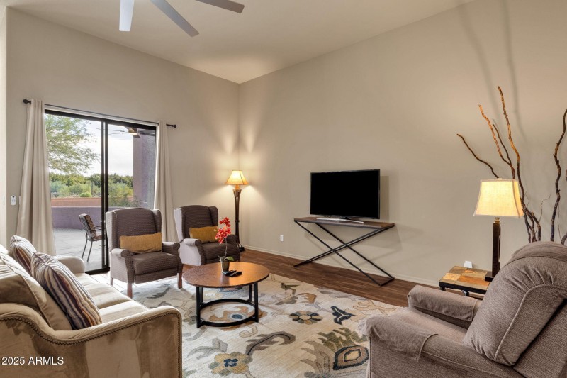 7-web-or-mls-19115-e-buckskin-dr