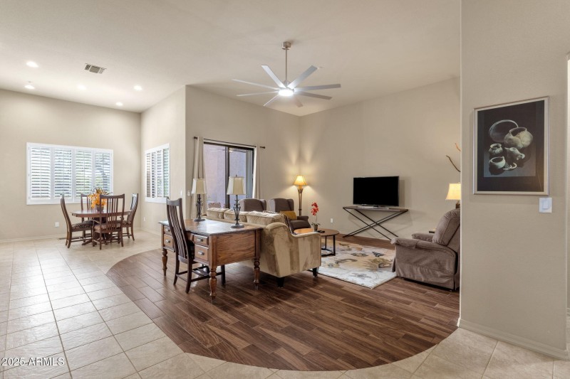 6-web-or-mls-19115-e-buckskin-dr