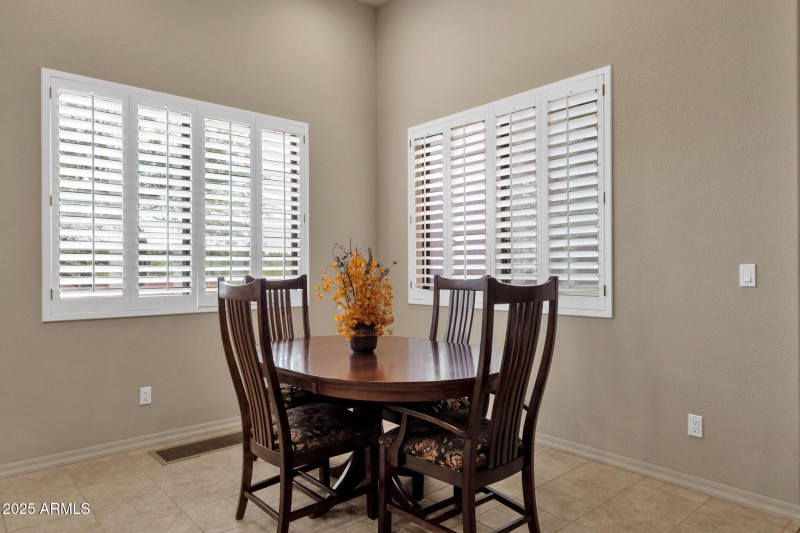 11-web-or-mls-19115-e-buckskin-dr