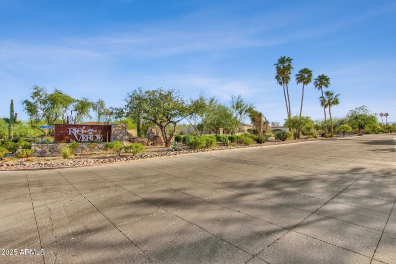 46-web-or-mls-19115-e-buckskin-dr