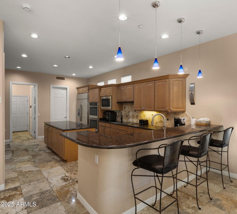 15-web-or-mls-Kitchen3