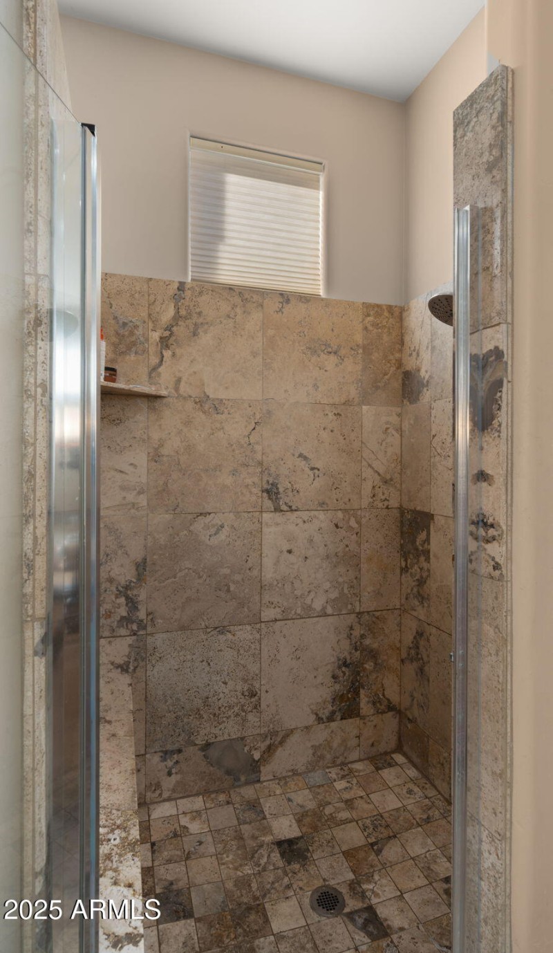 34-web-or-mls-Primary Bedroom7