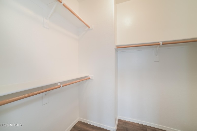 1006593.1802 S 118TH DR - Walk In Closet