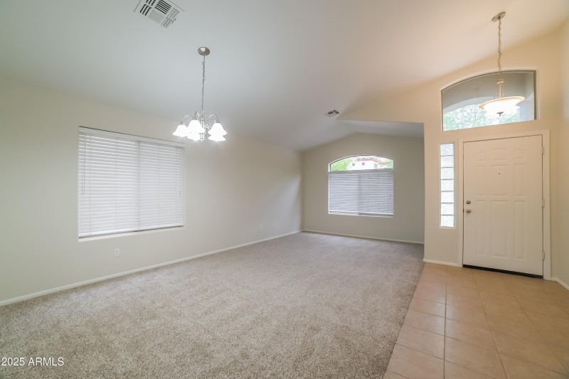 1012394.8410 S 49TH LN - Dining Room_1