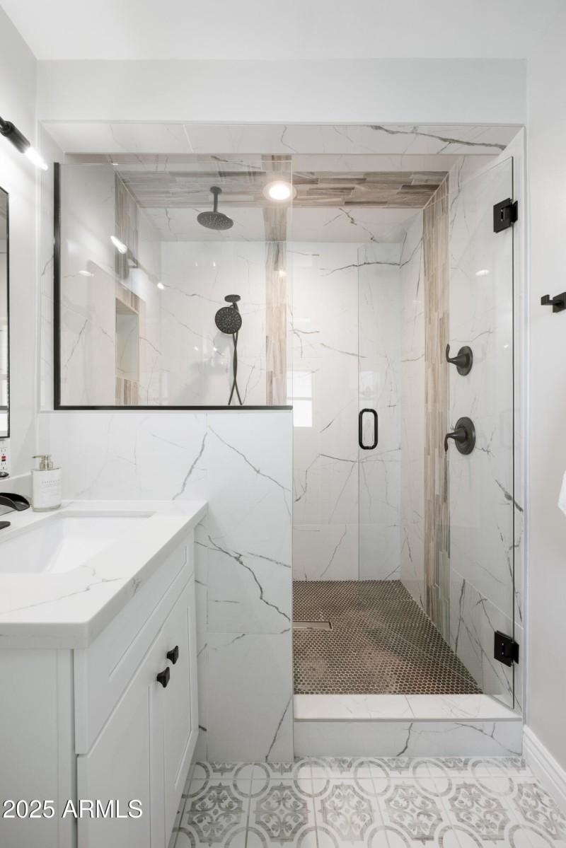 Second_Master_Bathroom_Photo_1