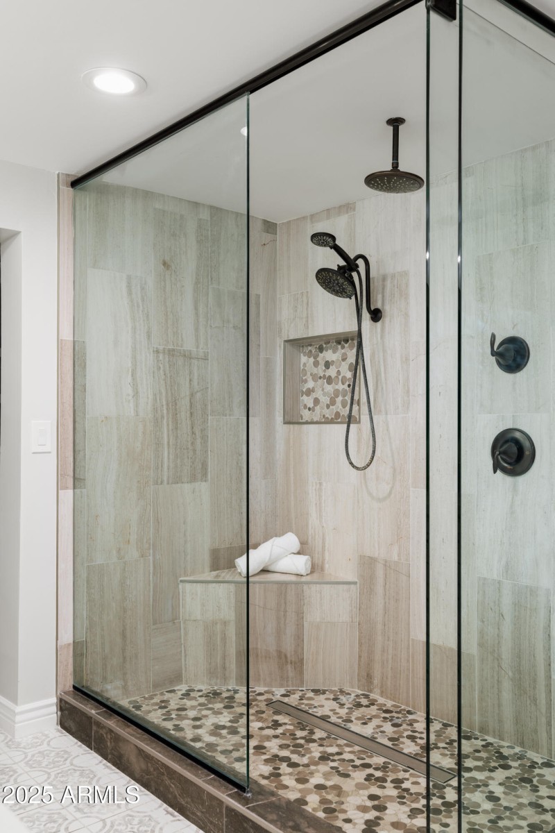 Primary_Bathroom_Photo_3