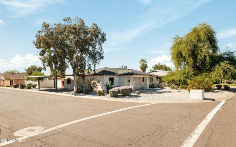 Front_of_Home_Photo_3