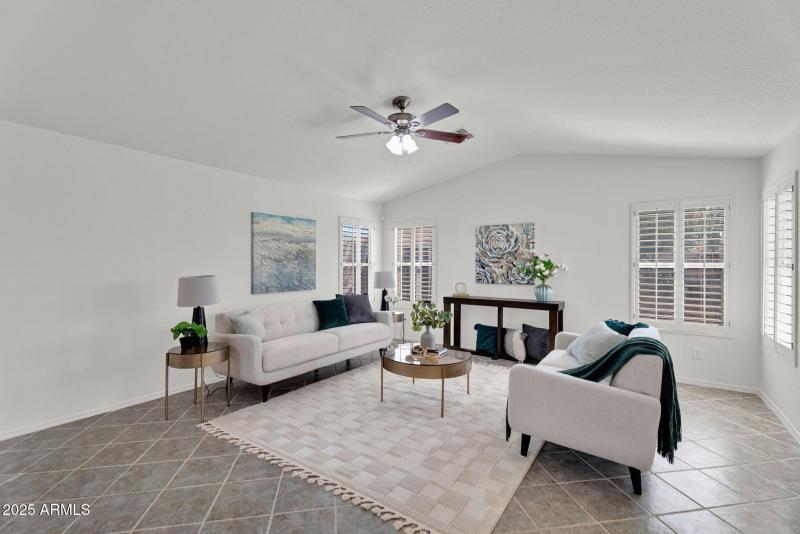 8-web-or-mls-9651 W Potter - 9