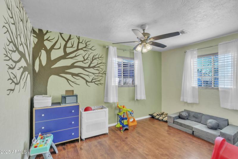 Bedroom 2 (Secondary Bedroom)