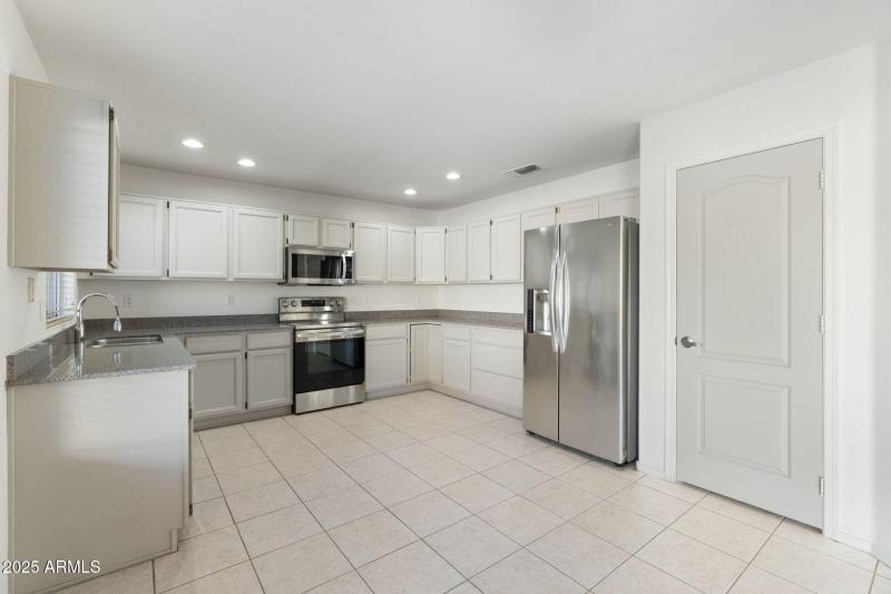 53-web-or-mls-DSC05272 copy