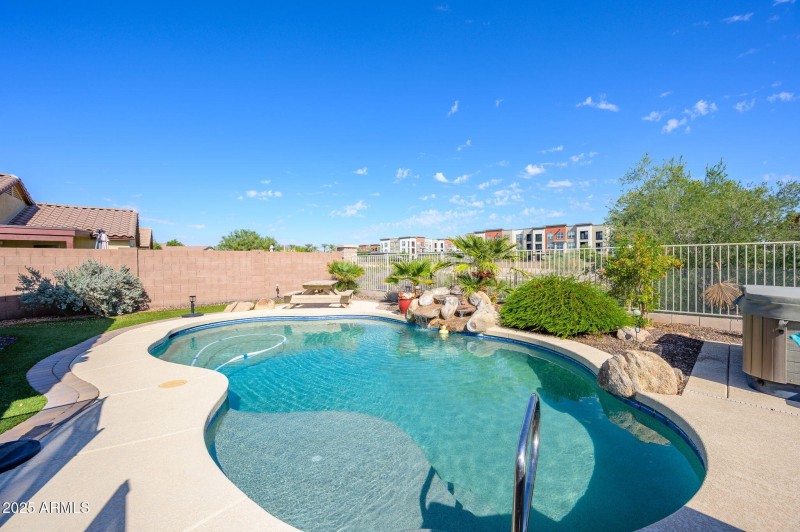 9-web-or-mls-237th-17