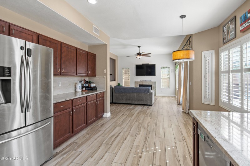 7405 W Emile Zola Ave-13