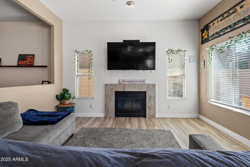 7405 W Emile Zola Ave-16