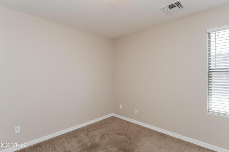 1006412.2033 W GREEN TREE DR - Bedroom_2