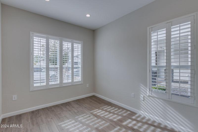 9-web-or-mls-10476 w harmony ln -9