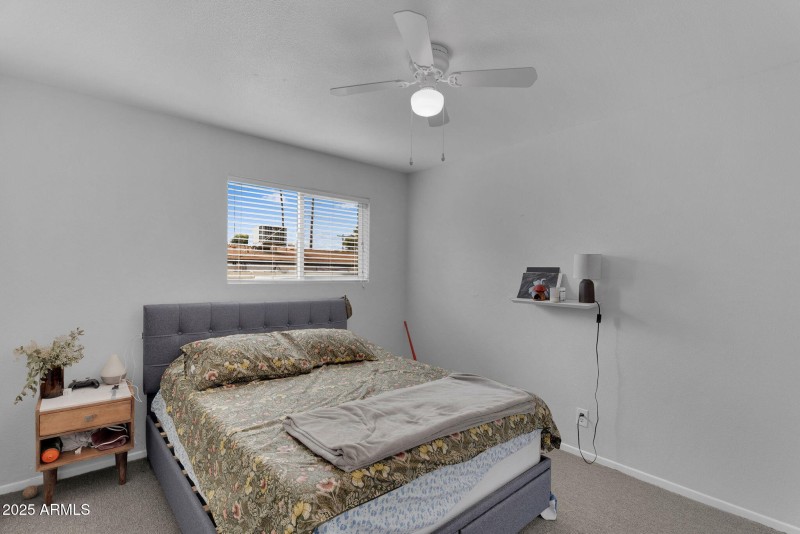 10-web-or-mls-37th St-11