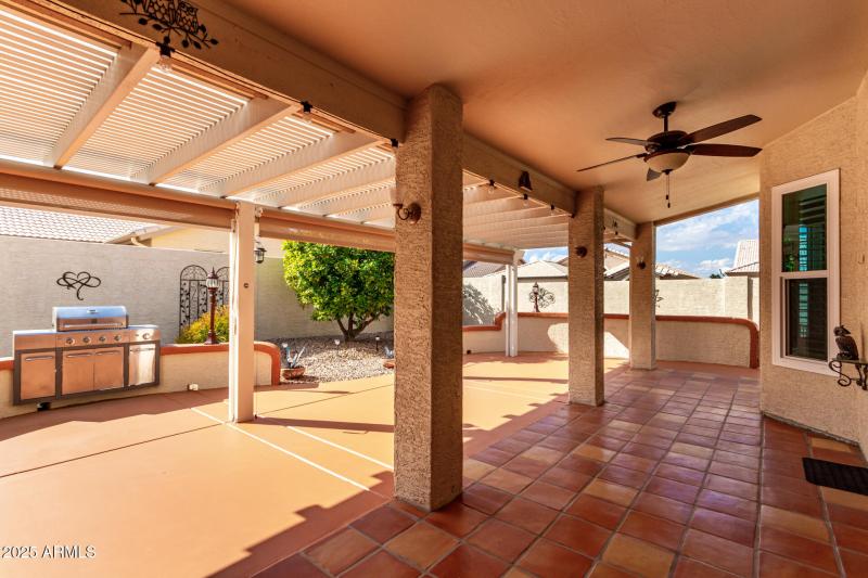Expanive patio