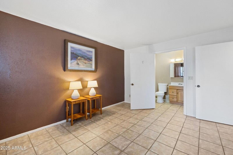 1761218658426_1761197009500ck1a8464