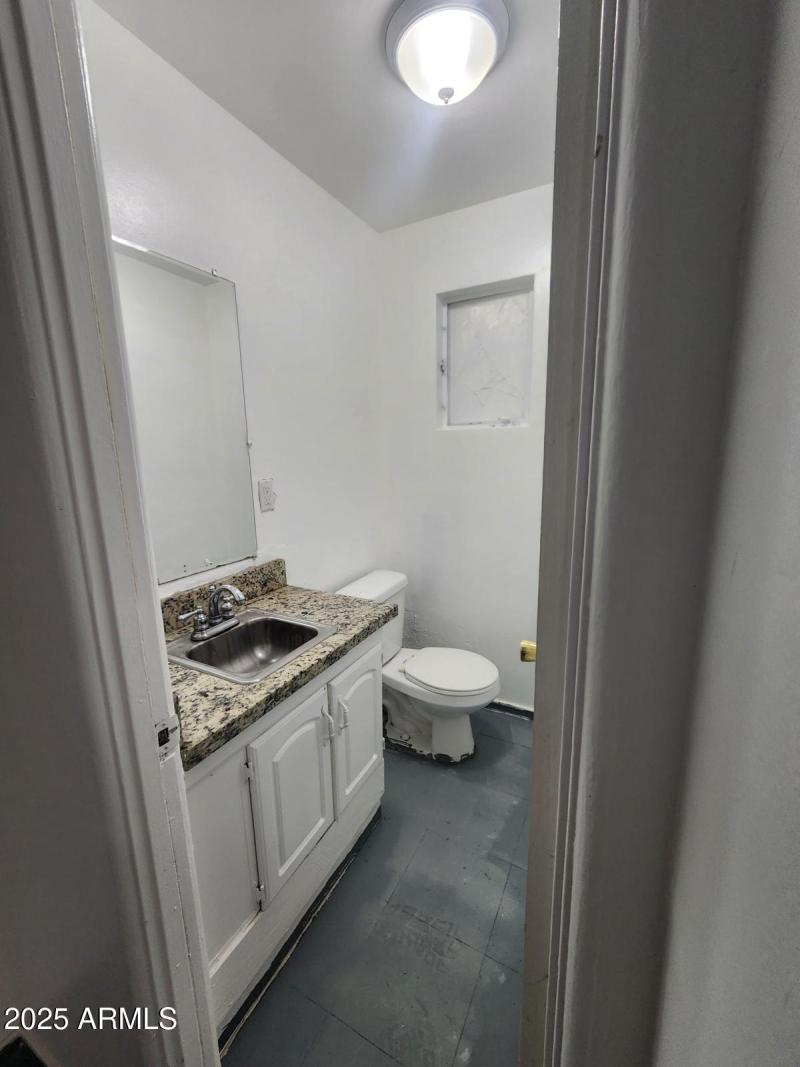 c7b216c3-21e7-49ff-a8e1-382ee6a9d93e