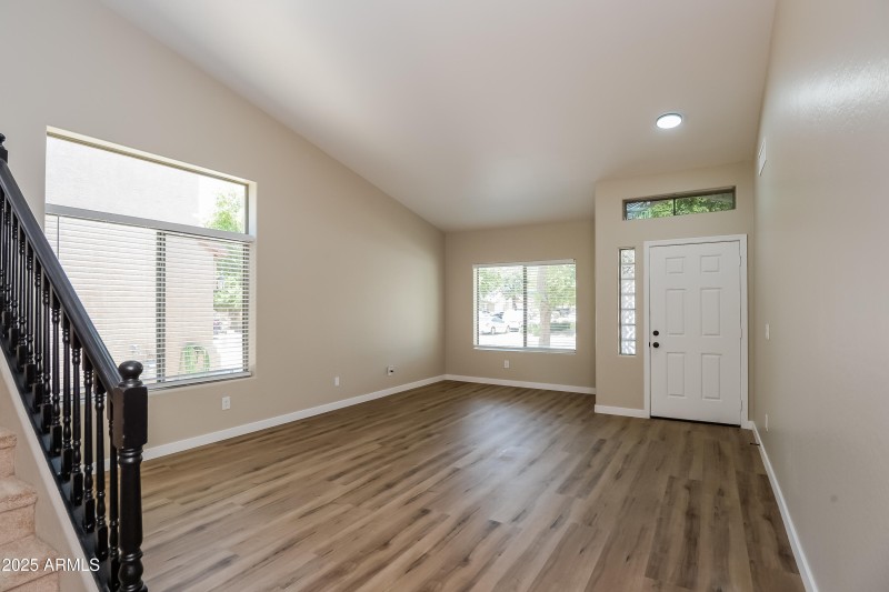 1006971.1361 W CORRIENTE DR - Family Roo