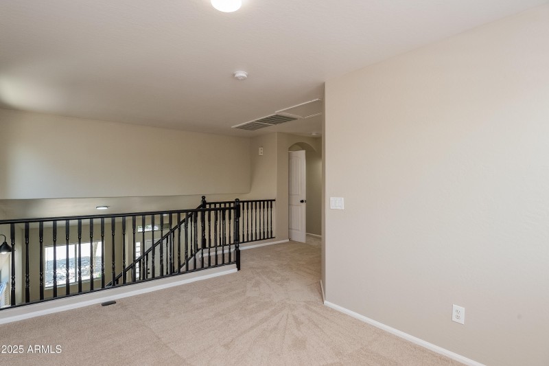 1006971.1361 W CORRIENTE DR - Loft