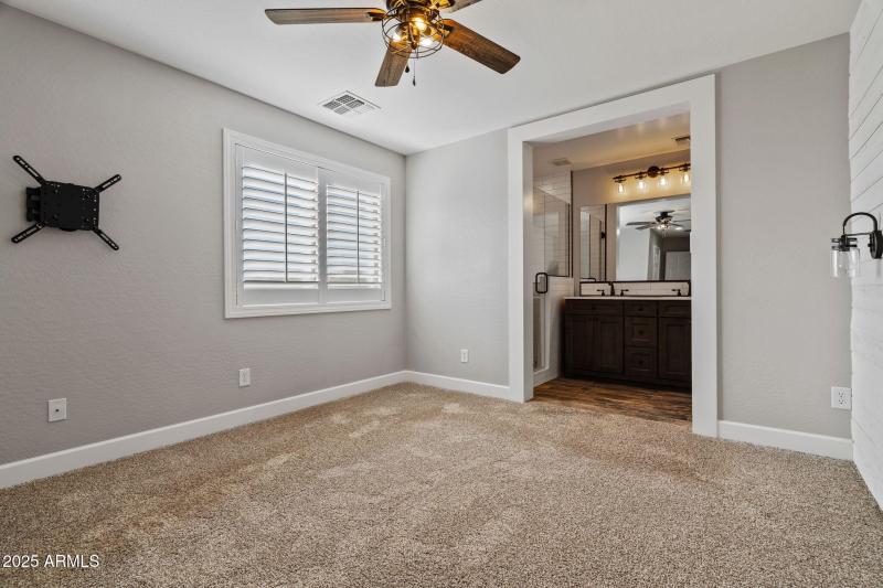 37-web-or-mls-Interior-31