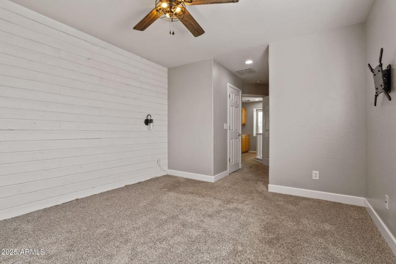 41-web-or-mls-Interior-40