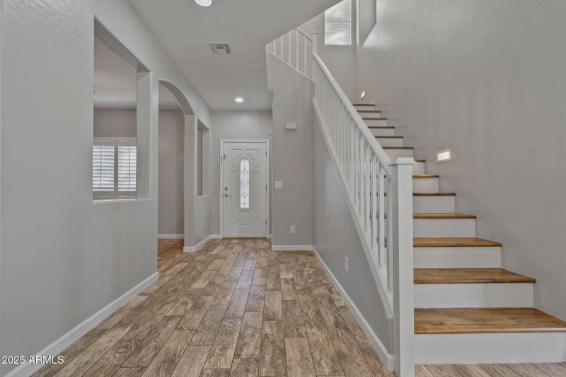 14-web-or-mls-Interior-8