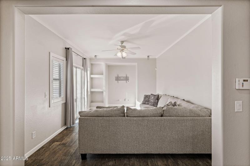 17-web-or-mls-Interior-11