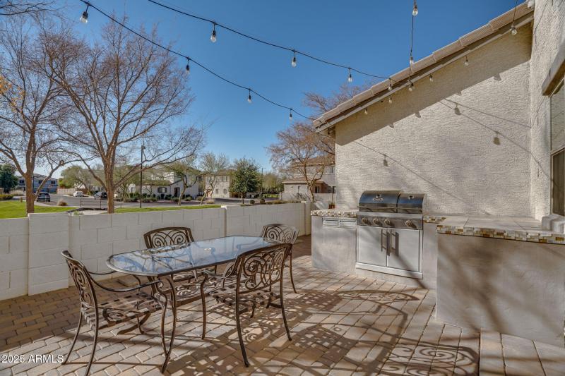 56-web-or-mls-Exterior-16