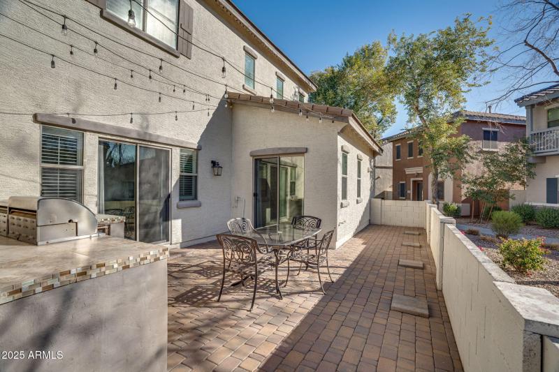 57-web-or-mls-Exterior-17