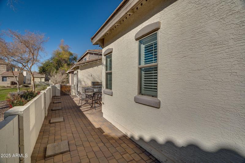 58-web-or-mls-Exterior-18