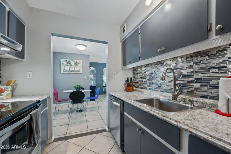 16-7625ECR215B-ocupix-