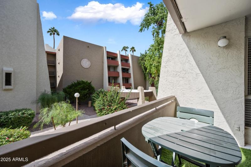 19-7625ECR215B-ocupix-