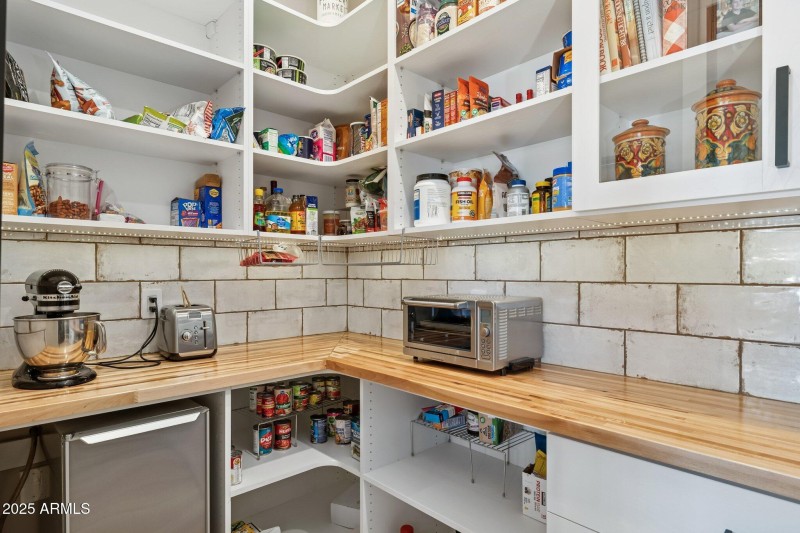 17-web-or-mls-1510-e-cloud-rd