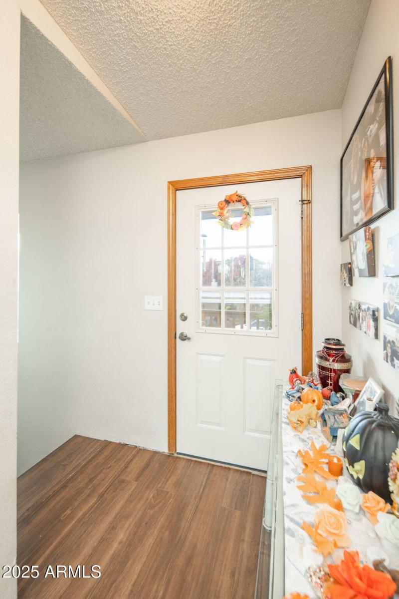 32-web-or-mls-1059-n-stirrup-high-dr-w