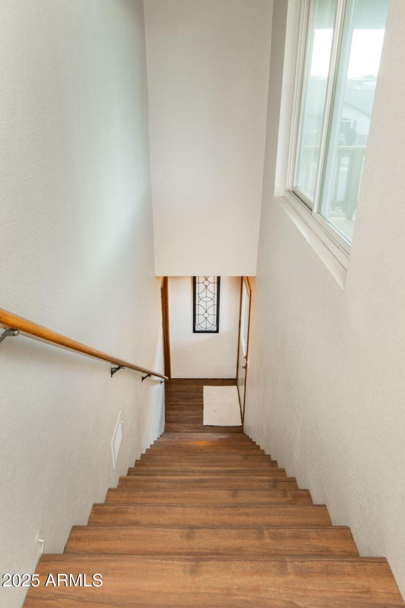 33-web-or-mls-1059-n-stirrup-high-dr-w