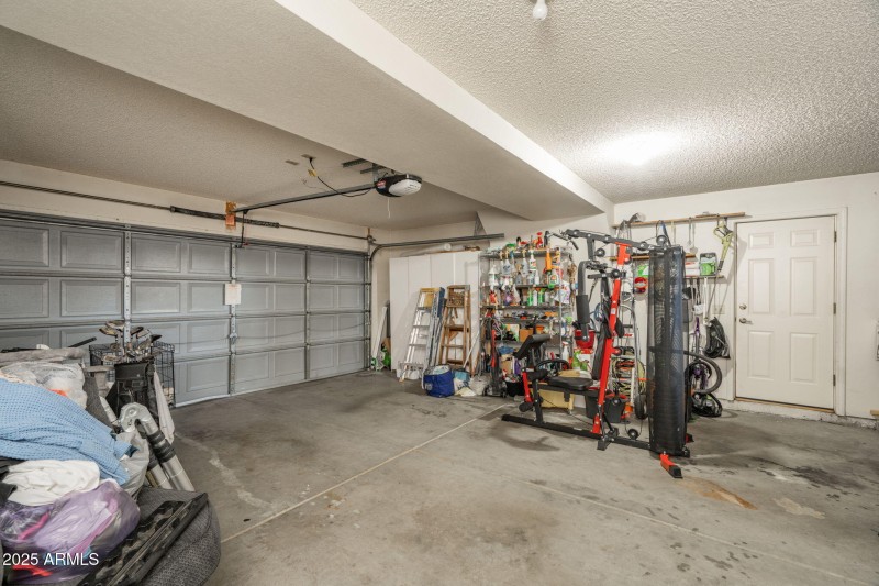 19-web-or-mls-1059-n-stirrup-high-dr-w