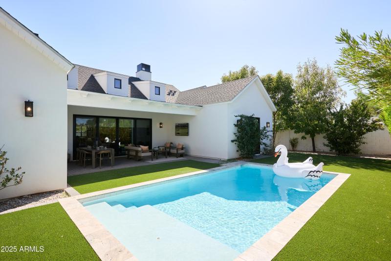 PropertyImageCo_3808EFairmountAve_WEB_5